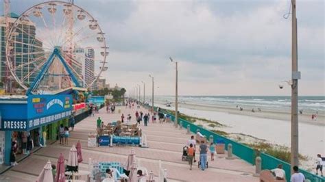 Hotels near Boardwalk Amusement Area and Pier, Daytona Beach.